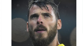 Netizen ini menilai De Gea sebenarnya kiper terburuk di Liga Inggris dan distribusi bolanya tidak bagus. Foto: Twitter
