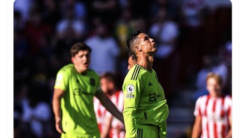 Tapi di sisi lain banyak juga yang membela Ronaldo bahwa MU yang payah, bukan dirinya. Foto: Twitter