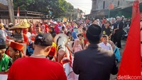 Pawai dibuka oleh Anggota DPRD Kota Depok Ade Firmansyah SH.