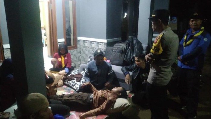 Pelajar di Sukabumi kesurupan saat berkemah.