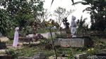 Sambut HUT RI dengan Cara Tak Biasa di Sukabumi, Pakai Pocong!