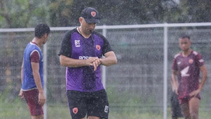 PSM Makassar Pelatih Bernardo Tavares