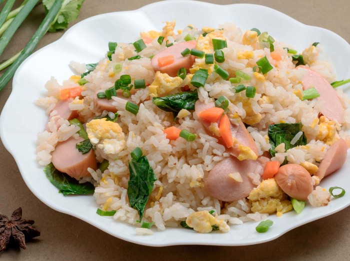 Resep Nasi Goreng Sosis dan Sayuran