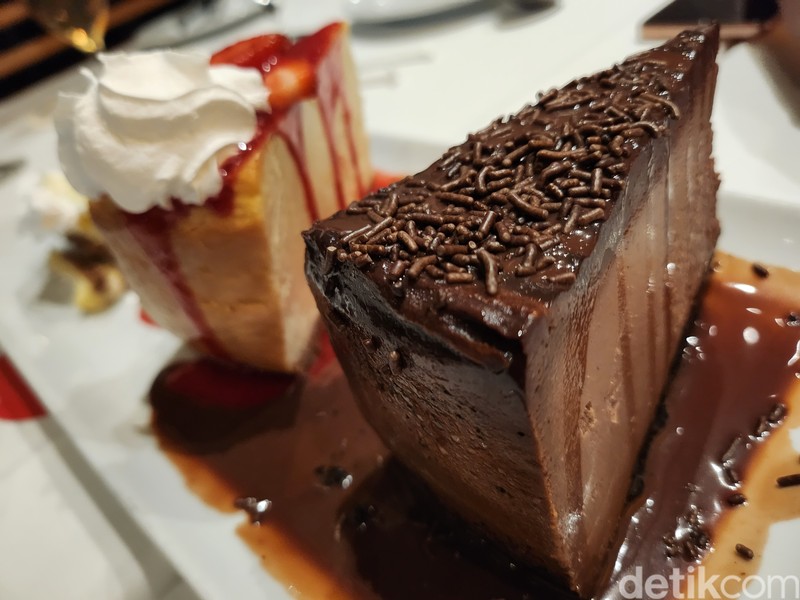 Hasil jepretan dari kamera Samsung Galaxy Z Flip 4