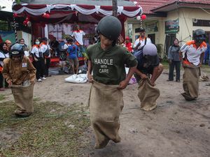 30 Ide Lomba 17 Agustus 2025 untuk Bapak-bapak, Dijamin Seru dan Meriah!