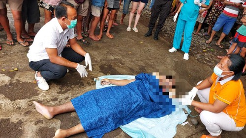 Seorang guide berinisial I Dewa GPA (43) yang berasal dari Kecamatan Kediri, Kabupaten Tabanan ditemukan tewas di perairan pantai Waru, Banjar Banyuning, Desa Bunutan, Kecamatan Abang, Kabupaten Karangasem pada Minggu (14/8/2022).