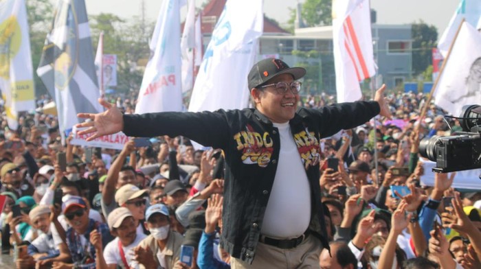 Tumpah Ruah Ribuan Relawan di Gus Muhaimin Fest Bandung Ribuan relawan Muhaimin Iskandar dari berbagai daerah di Jawa Barat tumpah ruah hadiri Gus Muhaimin Fest The Next 2024 di Sport Jabar Arcamanik, Kota Bandung pada Minggu, 14 Agustus 2022.