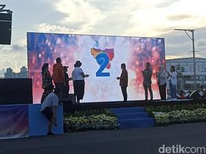 Momen Wagub DKI Buka Jakarnaval di Jakarta International e-Prix Circuit