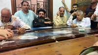 Kesedihan terlihat jelas di wajah para pelayat.