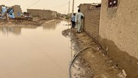 Pemandangan banjir setelah hujan lebat yang mengakibatkan luapan Sungai Nil di El Makaylab, Sudan, Sabtu (13/8/2022) waktu setempat. El Makaylub sekitar 300 km sebelah utara Ibu Kota Khartoum.