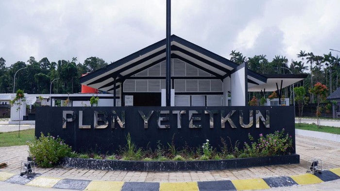 Apiknya PLBN Baru di Perbatasan RI-Papua Nugini Pos Lintas Batas Negara (PLBN) Terpadu Yetetkun telah selesai dibangun dan siap untuk diresmikan. PLBN Yetetkun terletak di Kabupaten Boven Digoel, Papua.