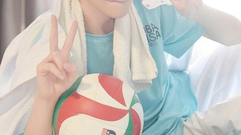 Selain itu juga memerankan tokoh anime olahraga voli, di seri Hakyuu bermana Oikawa. Foto: (Instagram _hakkencoser_).