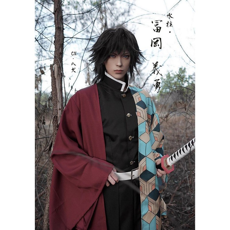 Cosplayer Wanita Hakken Ryou, Menjelma Jadi Karakter Game yang Tampan