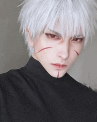 Cosplayer Wanita Hakken Ryou, Menjelma Jadi Karakter Game yang Tampan
