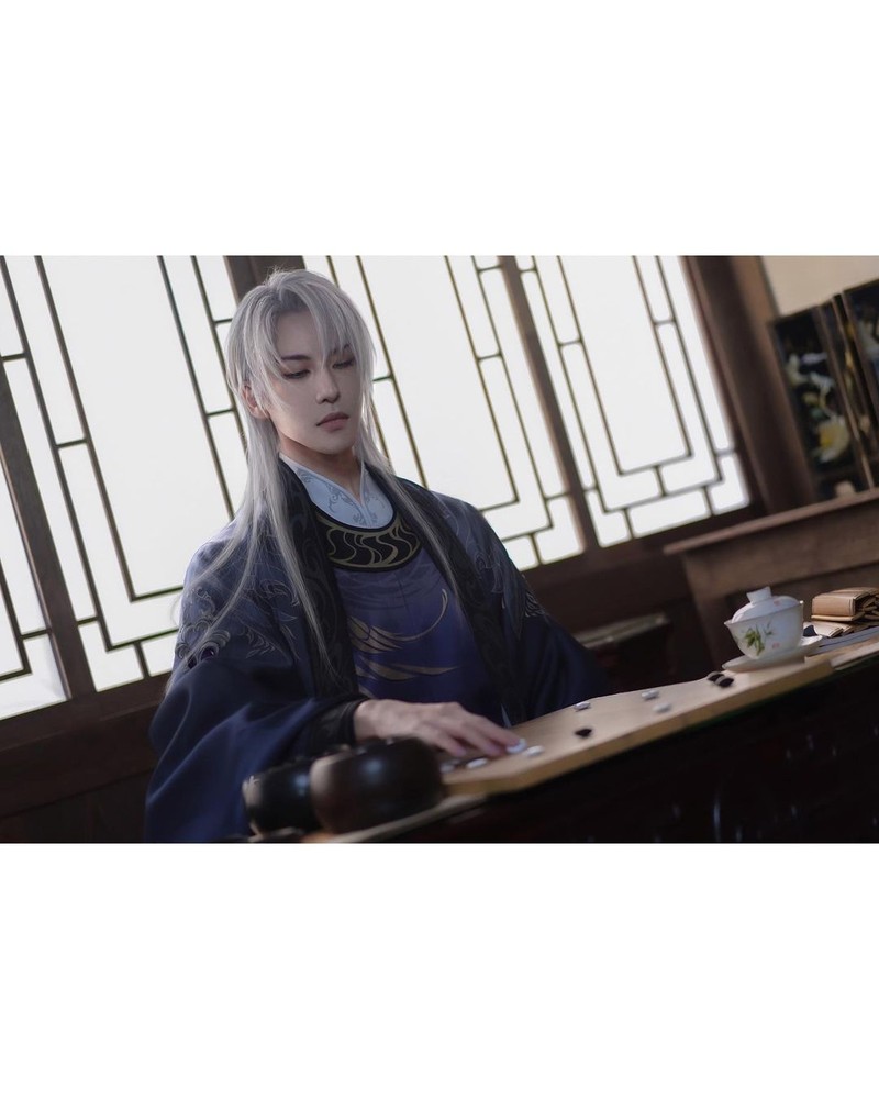 Cosplayer Wanita Hakken Ryou, Menjelma Jadi Karakter Game yang Tampan