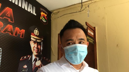 Kasat Reskrim Polresta Mataram Kompol Kadek Adi Budi Astawa beberkan hasil aoutopsi mendiang Rani, Senin (15/8/2022).