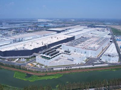 Melihat Lebih Dekat Pabrik Tesla Shanghai dengan 1 Juta Produksi Mobil