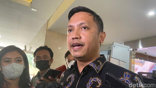 Pengacara Bharada Richard Eliezer (RE atau E), Ronny Talapessy