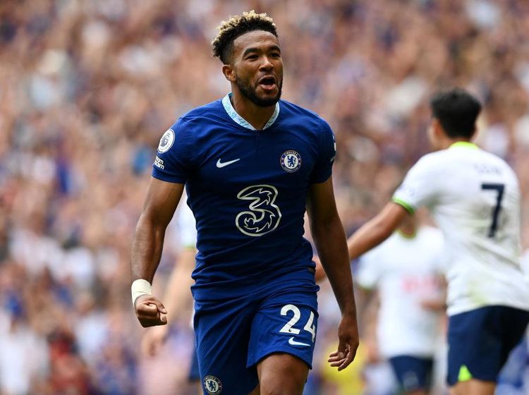 Reece James: Bek Rasa Striker
