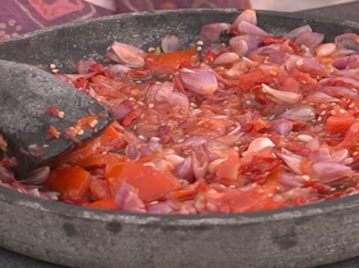 Resep Sambal Istimewa Ibu Tien Soeharto