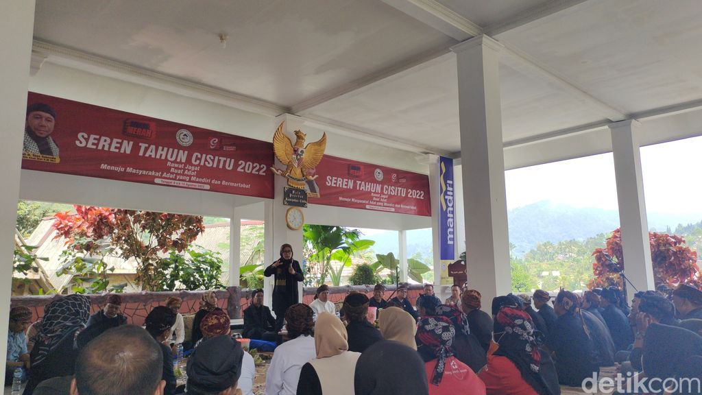 Upacara Adat Seren Taun di Kabupaten Cisitu, Lebak, Banten