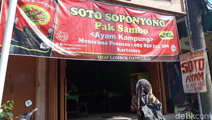 Warung Soto Soponyono Pak Sambo, Kartasura, Kabupaten Sukoharjo, Senin (15/8/2022).