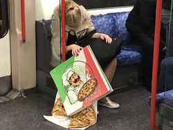 10 Kejadian Apes yang Tak Terduga, Kasihan Tapi Bikin Ngakak