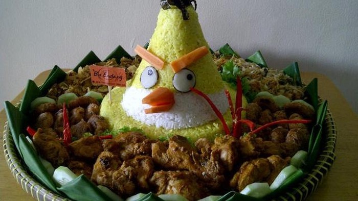 10 potret kreasi tumpeng unik dan kocak