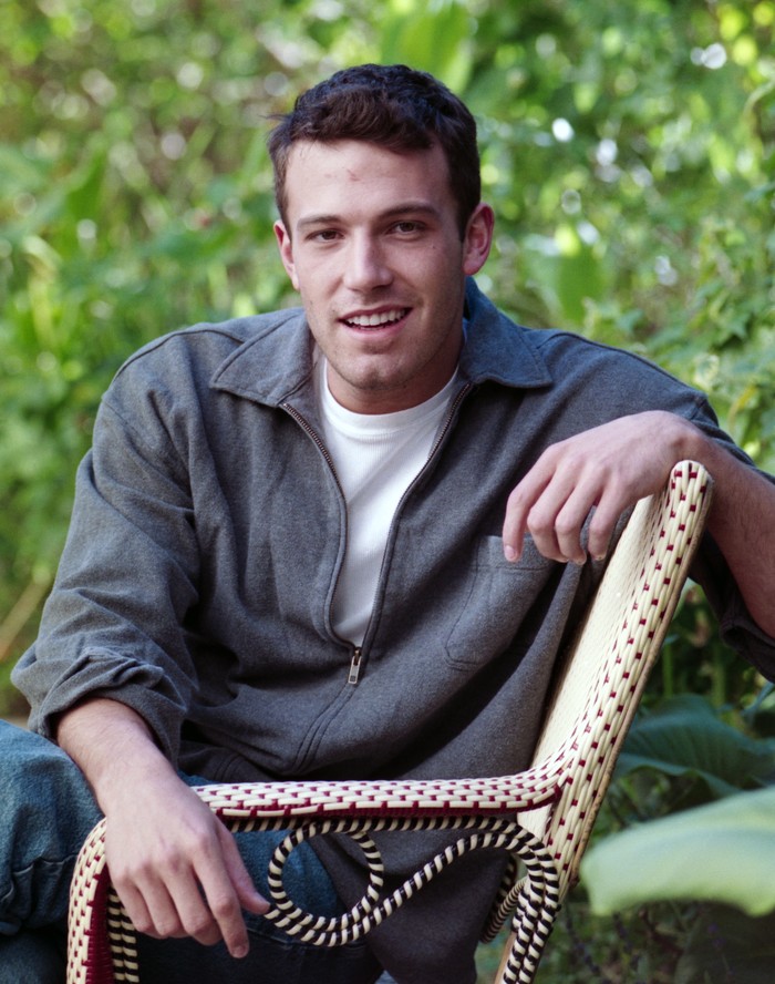 LOS ANGELES, CALIFORNIA - FEBRUARY 20 : Actor Ben Affleck at the Chateau Marmont Hotel, February 20, 1998 in Los Angeles, California. (Photo by Bob Riha, Jr./Getty Images)
