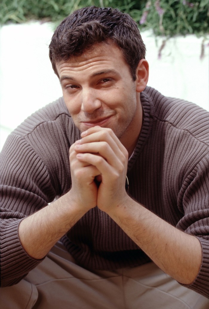 LOS ANGELES, CA - 1995:  Actor Ben Affleck poses for a portrait circa 1995 in Los Angeles, California.  (Photo by Ron Davis/Getty Images)