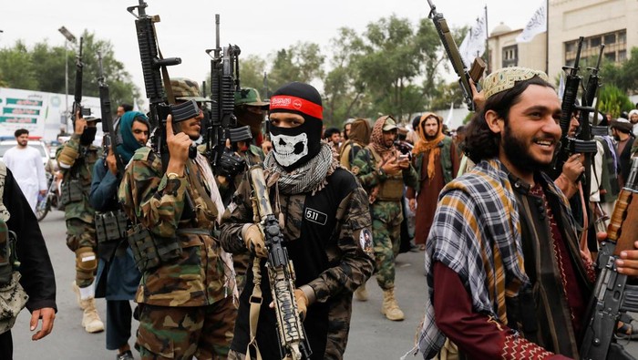 Taliban Rayakan 1 Tahun Penarikan Pasukan AS dari Afghanistan