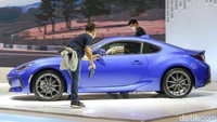 Berlokasi di Hall 5C, Subaru Indonesia menempati area seluas 702m2, dengan Motor Show Identity terbaru Subaru The Earth Circulation. Identitas itu menekankan kedekatan brand dan produk Subaru dengan alam serta membuat kendaraan yang ada di dalamnya terlihat dinamis.