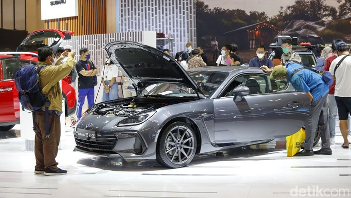 Animo Tinggi Pengunjung untuk Subaru di GIIAS 2022 Partisipasi Subaru untuk pertama kalinya pada gelaran GIIAS 2022 mendapat respon positif untuk brand, pemesanan kendaraan, dan Subaru GEAR.
