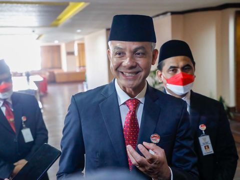 Gubernur Jawa Tengah Ganjar Pranowo dalam pertemuan yang berlangsung di Ruang Rapat Paripurna DPRD Jateng.