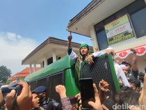 Polisi Tetapkan Habib Bahar Tersangka Penganiayaan