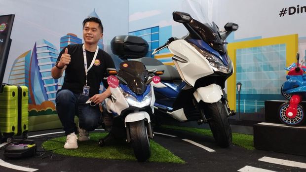 Honda Forza mainan buatan PT Sinar Harapan Plastik (SHP)