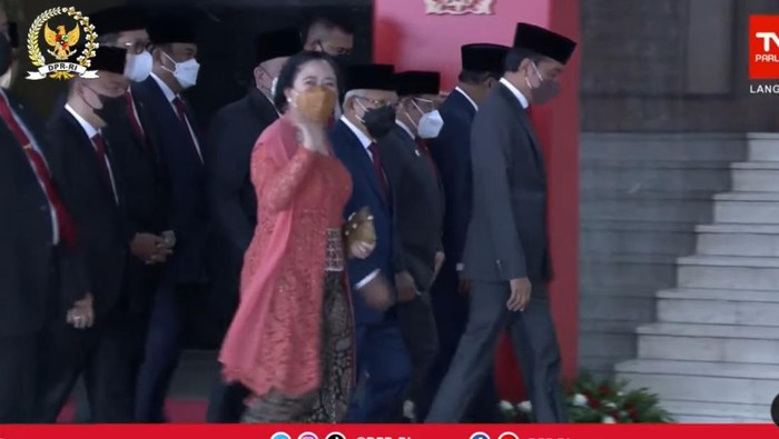 Jokowi tiba di DPR untuk menyampaikan pidato RUU APBN 2023