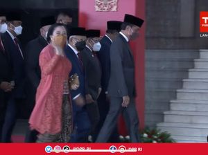 Pakai Setelan Jas, Jokowi Tiba di DPR Sampaikan Pidato RUU APBN 2023