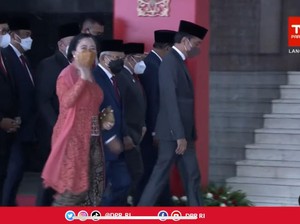 Pakai Setelan Jas, Jokowi Tiba di DPR Sampaikan Pidato RUU APBN 2023