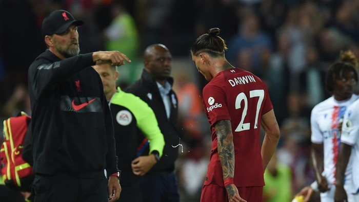LIVERPOOL, ENGLAND - AUGUST 15:  (THE SUN OUT,THE SUN ON SUNDAY OUT ) Darwin Nunez of Liverpool sent off during the Premier League match between Liverpool FC and Crystal Palace at Anfield on August 15, 2022 in Liverpool, England. (Photo by John Powell/Liverpool FC via Getty Images)
