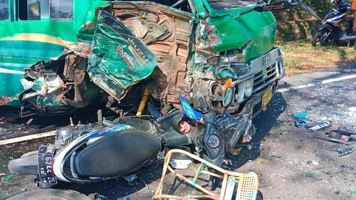 Kecelakaan kembali terjadi di jalur tengkorak Jalan Denpasar - Gilimanuk, wilayah Dusun Klatakan, Desa Melaya, Kecamatan Melaya, Jembrana, Bali, Selasa (16/8/2022).