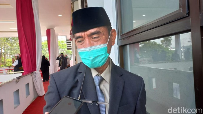 Kepala Disdik Kab Blitar, Luhur Sejati