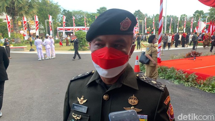 Koordinator Pembina Pelatih Mayor Infanteri Prasetya dari Kogartap III Surabaya