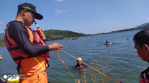 Korban tenggelam di Bendungan Pengga, Lombok Tengah, ditemukan meninggal dunia, Selasa (16/8/2022).