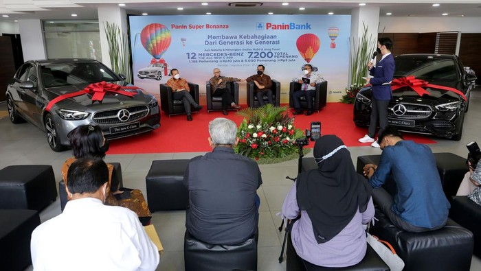 Manjakan Nasabah dengan Beragam Hadiah Menarik Paninbank kembali memperkenalkan program panin Super Bonanza 2022 dengan hadiah utama Mercedes Benz the All New C 200. Program ini juga diperkenalkan dalam rangka ulang tahun PaninBank yang ke 51 tahun.