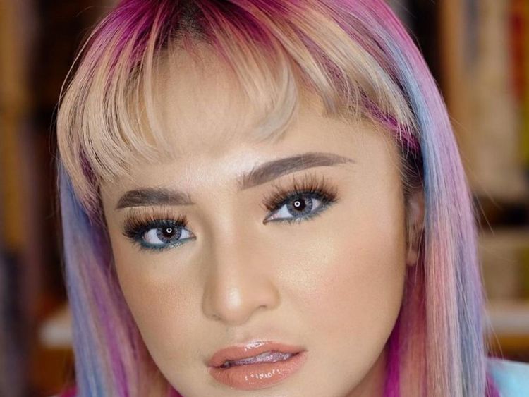 8 Foto Marshanda dengan Rambut Warna-warni, Indah bak Unicorn