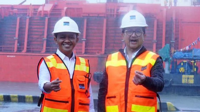 Menteri Investasi/Kepala BKPM Bahlil Lahadalia memastikan hilirisasi di PT Freeport Indonesia berjalan baik. Bahlil menyampaikan kepastian itu di Pelabuhan Amamapare, Papua.