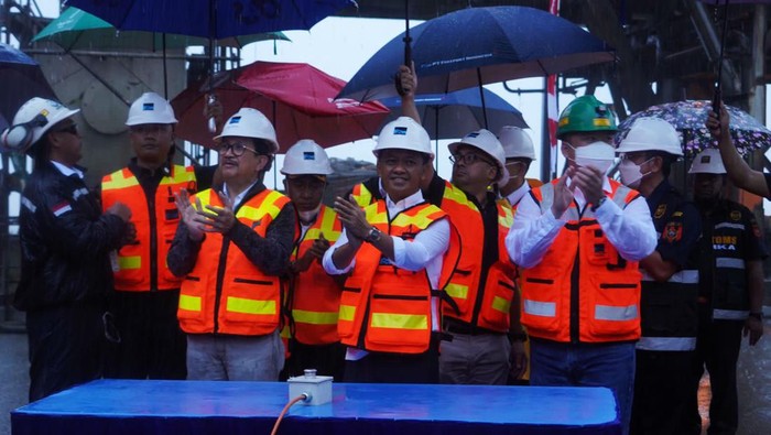 Menteri Investasi Pastikan Hilirisasi di Freeport Indonesia Berjalan Baik Menteri Investasi/Kepala BKPM Bahlil Lahadalia memastikan hilirisasi di PT Freeport Indonesia berjalan baik. Bahlil menyampaikan kepastian itu di Pelabuhan Amamapare, Papua.