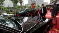 Cadillac Fleetwood Brougham memiliki body tipe saloon 4 pintu.