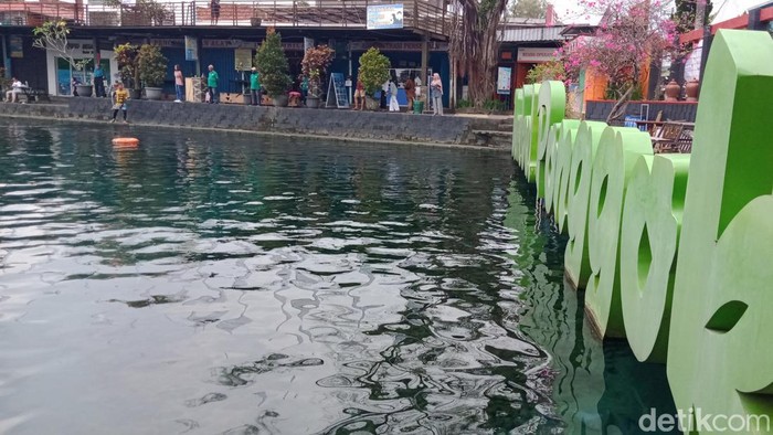 Objek wisata air Umbul Ponggok, Klaten.